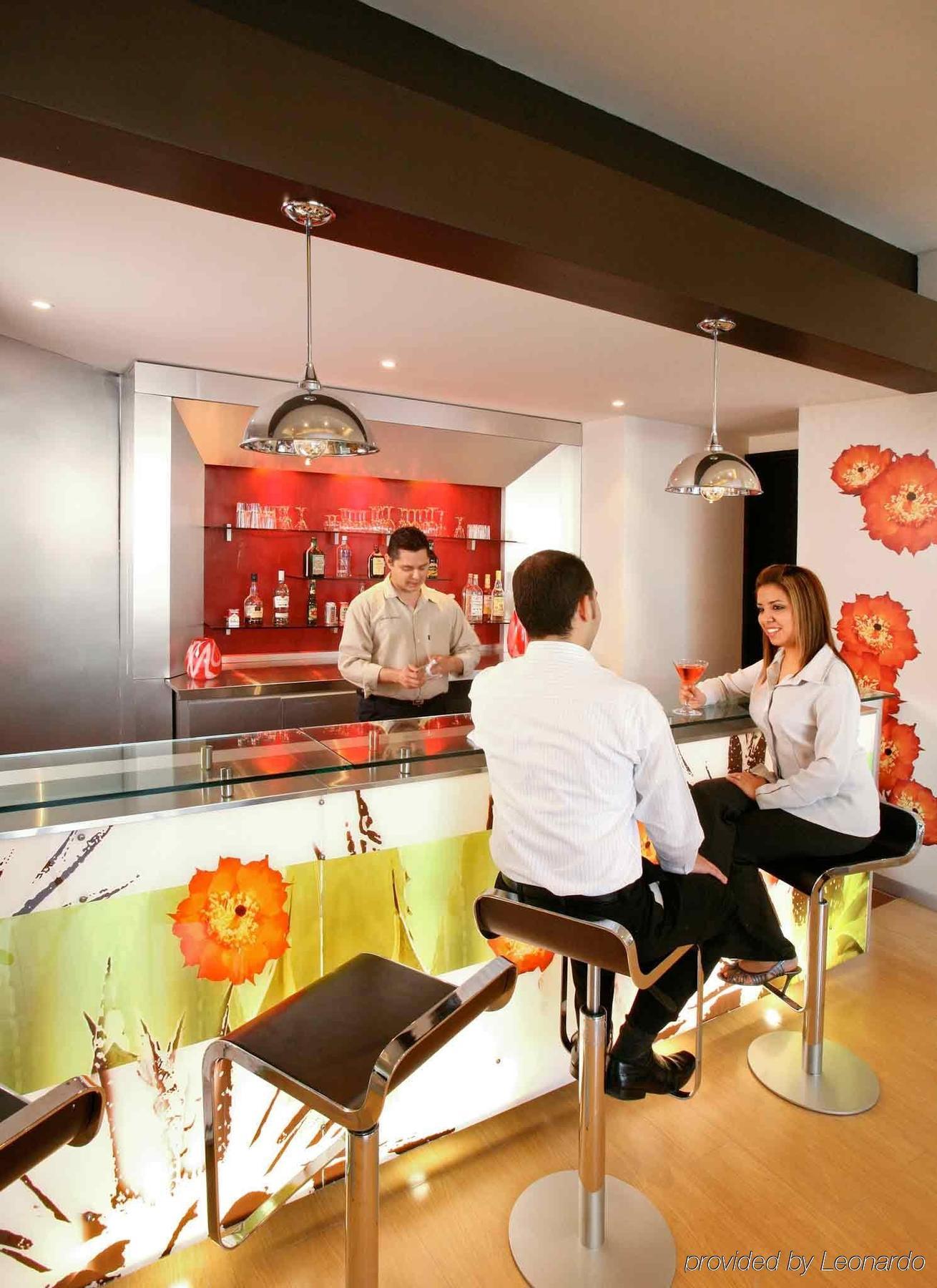 Ibis Monterrey Valle San Pedro Garza Garcia Eksteriør billede